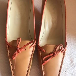 Tod’s two color soft leather shoes